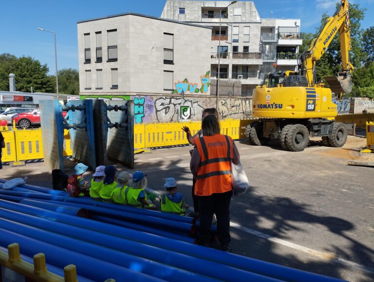 Kleine Baustellen-Entdecker unterwegs